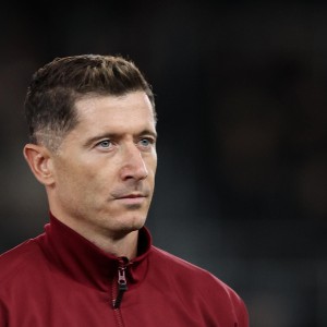 莱万多夫斯基进入MLS引援名单：美国和沙特阿拉伯向巴萨9号伸出橄榄枝